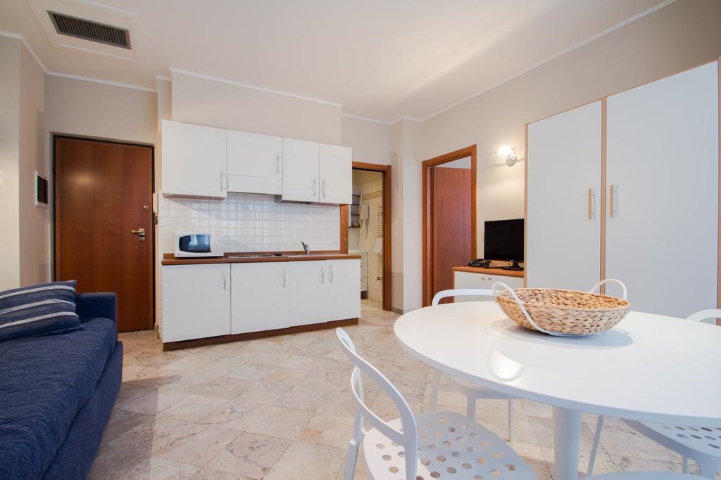 Hotel Corso Alaxi Hotels Alassio Room photo