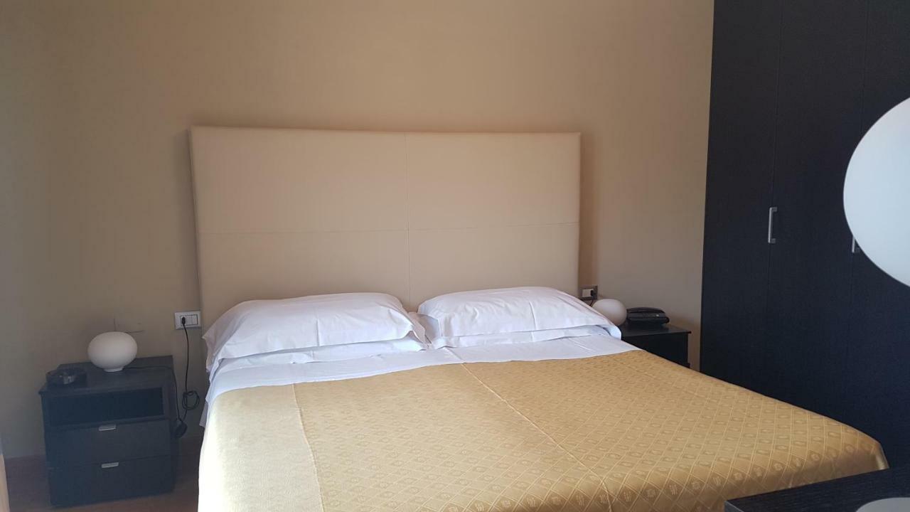 Hotel Corso Alaxi Hotels Alassio Exterior photo